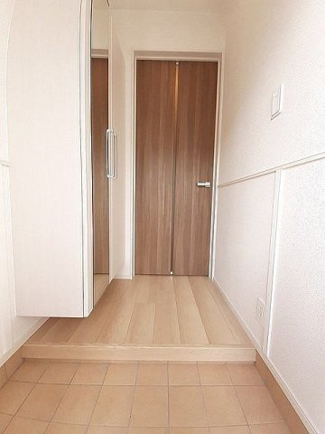 ヴィラ・バガス　Ⅰの玄関|毎日通る玄関はこちらです