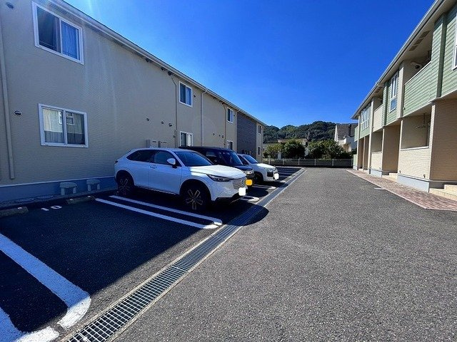 サニーガーデンＢの駐車場|駐車場完備です
