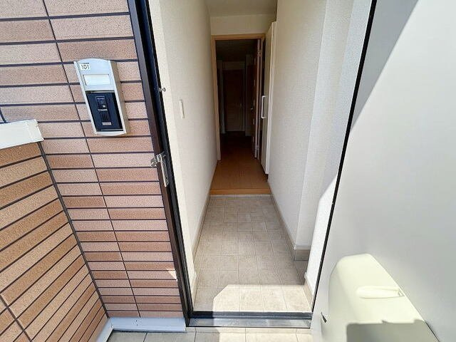 エンジェルスマイリーの玄関|明るい玄関です