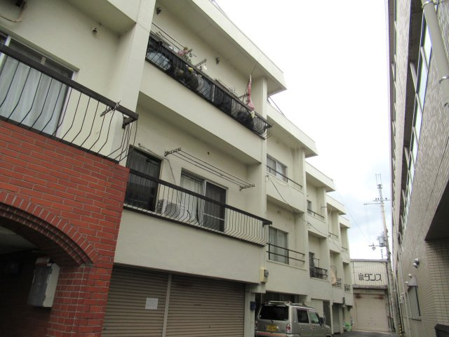 五条グリーンハイツの外観