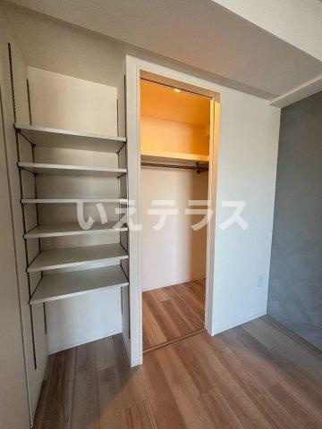 セレニテ西元町アリエの収納