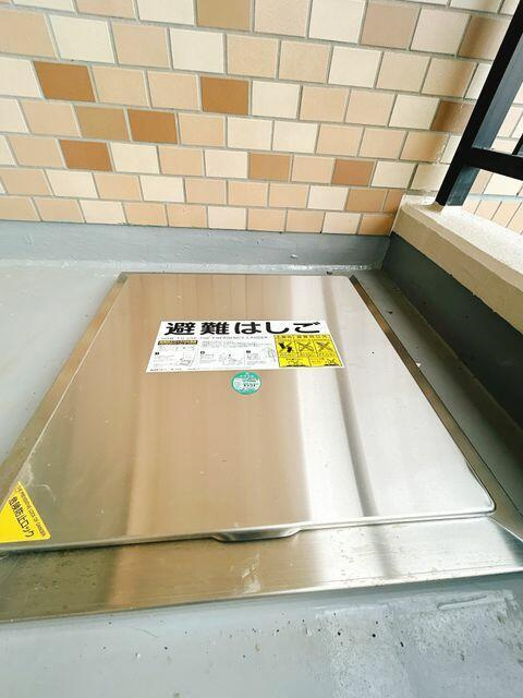 富士市蓼原の中古マンション|避難はしご／バルコニー