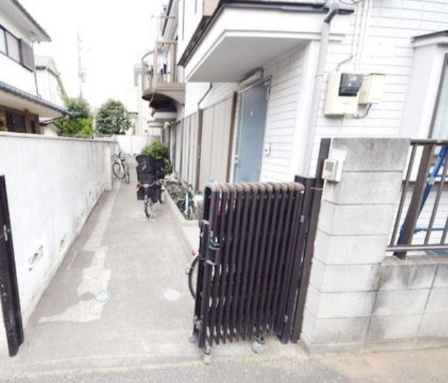 第5松風コーポのエントランス