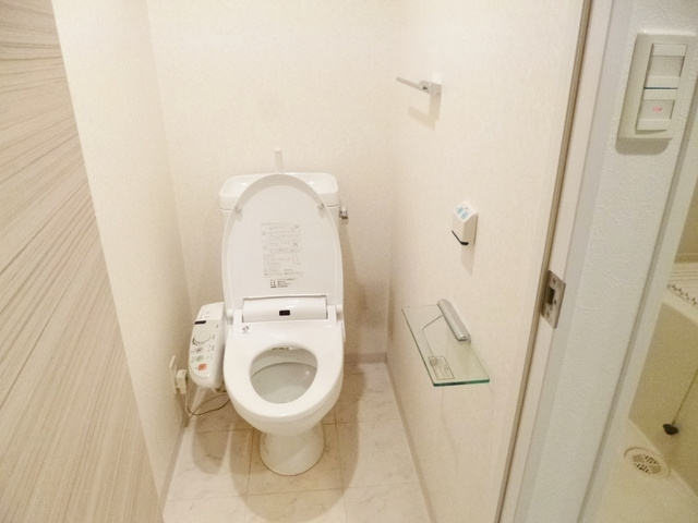 グラントゥルース東十条のトイレ|温水洗浄機能機能付きトイレです☆