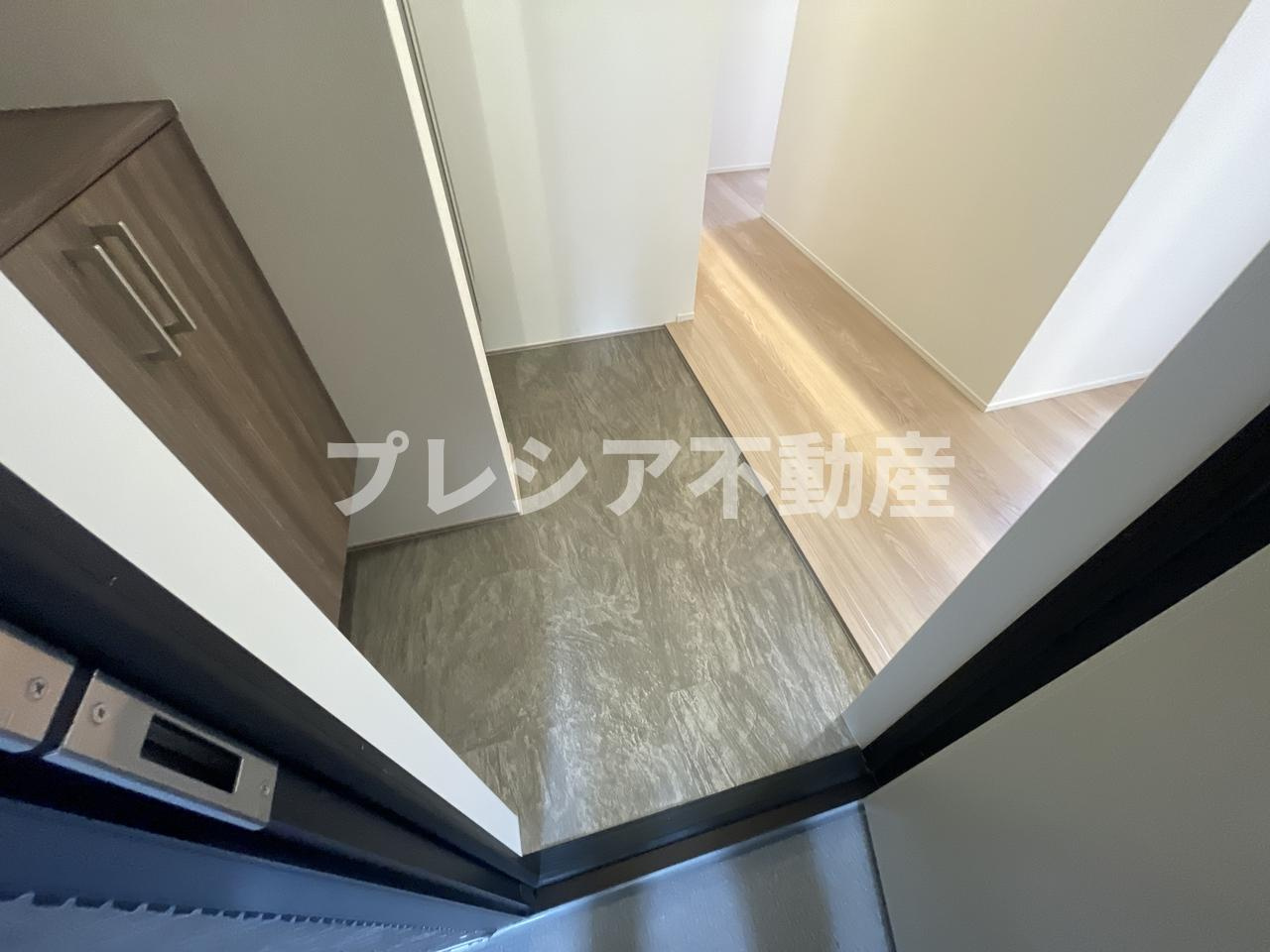 D-ROOM甲子園口の玄関