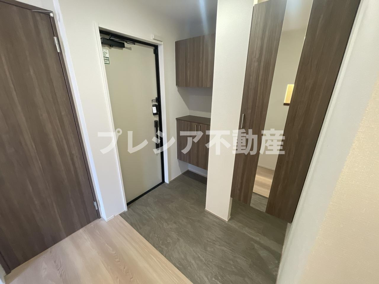 D-ROOM甲子園口の玄関