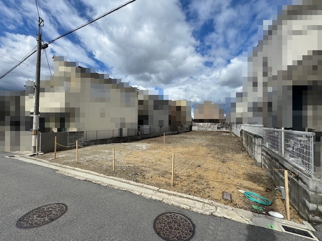 【前面道路含む現地写真】の画像
