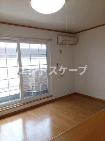 セントラルカーサⅠの居間・リビング|高崎、前橋のお部屋探しはエンドスケープまで！お客様の理想お聞かせ下さい♪