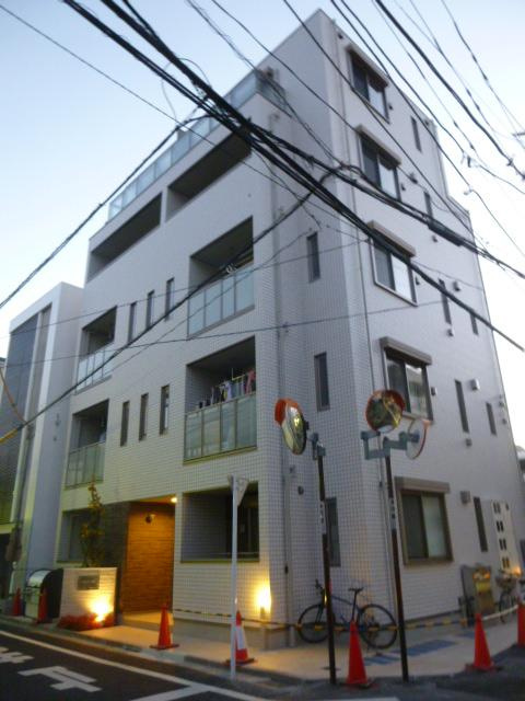 文京区本郷５丁目の賃貸マンションの外観