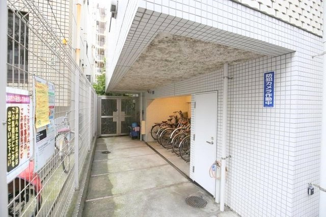荒川区西日暮里１丁目の賃貸マンションの外観