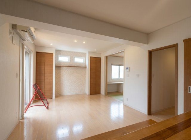 泉大津市東助松町3丁目戸建の居間・リビング|ダイニング・リビング