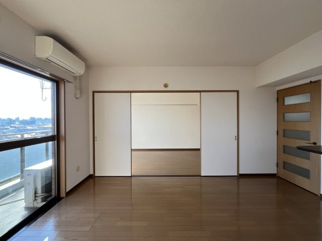 足立区東保木間１丁目の賃貸マンションの居間・リビング