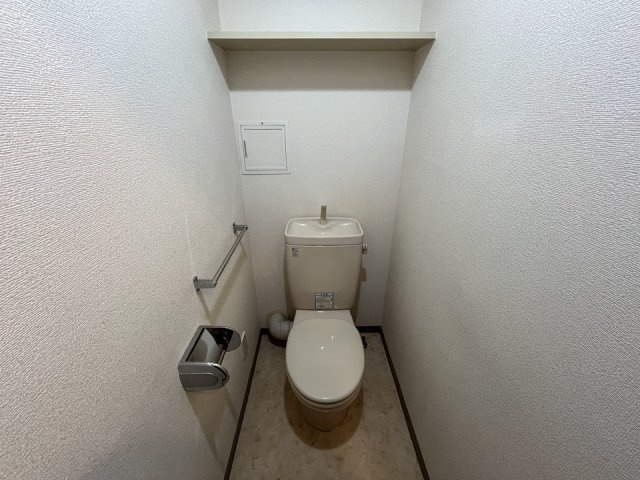 足立区東保木間１丁目の賃貸マンションのトイレ