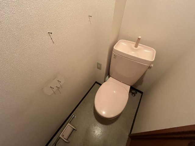 足立区椿２丁目の賃貸マンションのトイレ