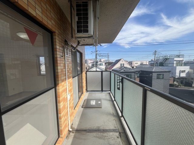 足立区椿２丁目の賃貸マンションのバルコニー