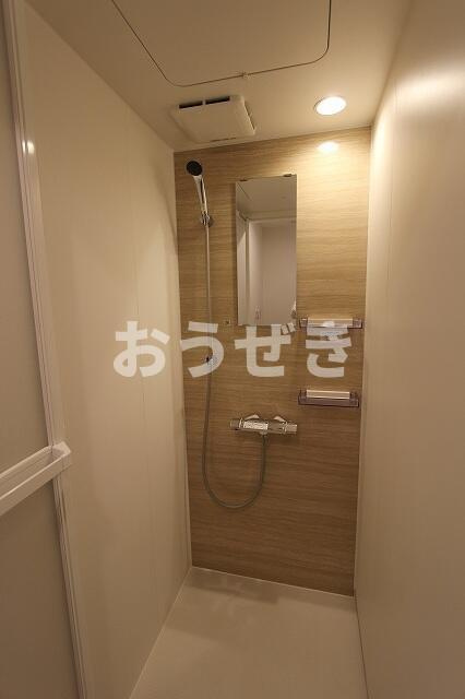 Ｍｅｄｉａ　Ｒｅｓｉｄｅｎｔｉａｌ　北千住のシャワールーム|※同タイプ参考写真