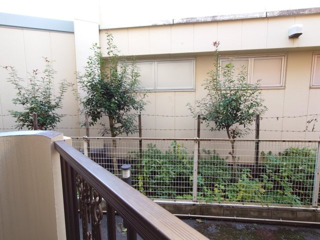 川崎市多摩区宿河原１丁目の賃貸マンションの展望