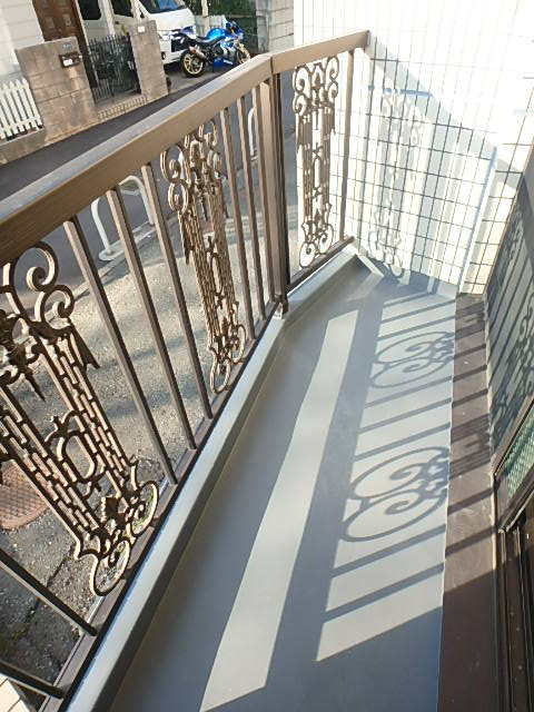 川崎市多摩区宿河原１丁目の賃貸マンションのバルコニー