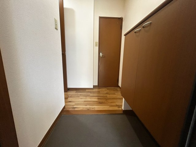 アテナ中村の玄関