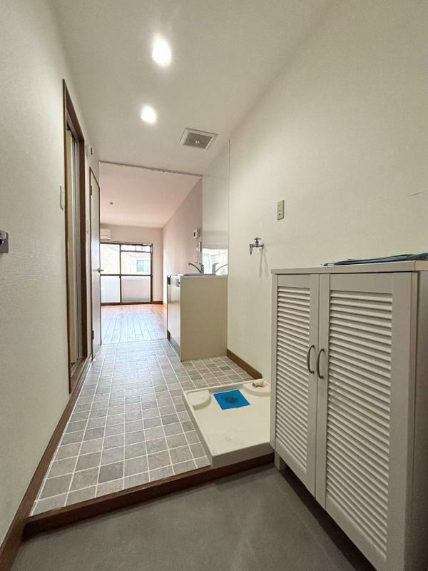 荒川区東尾久１丁目の賃貸マンションの玄関