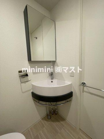 セレニテ阿波座ミラクの洗面所