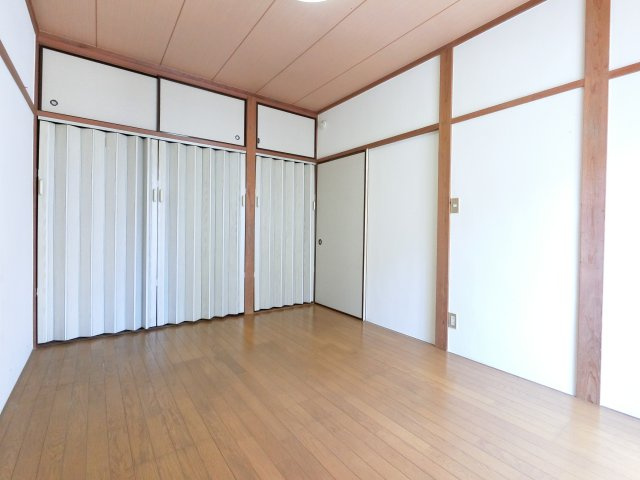 【寝室】