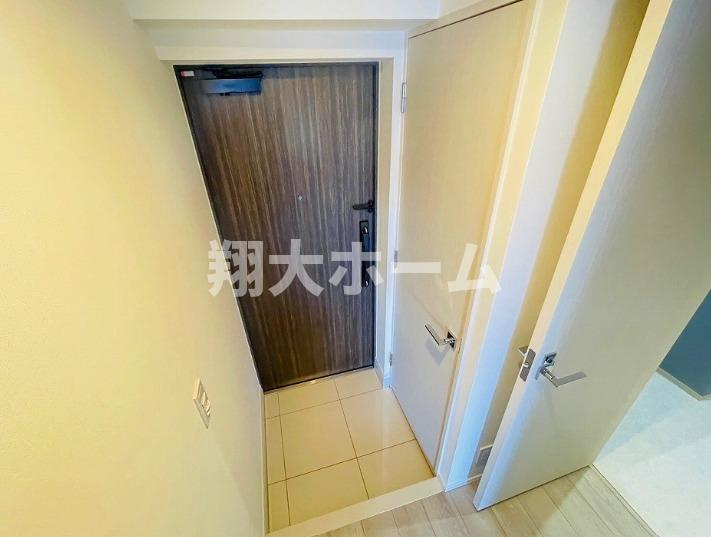 メイクス西新井大師の玄関