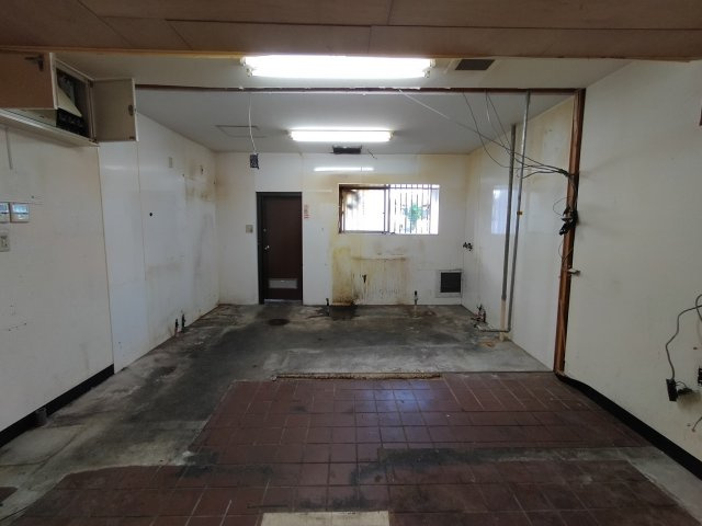 豊中市岡町の店舗事務所