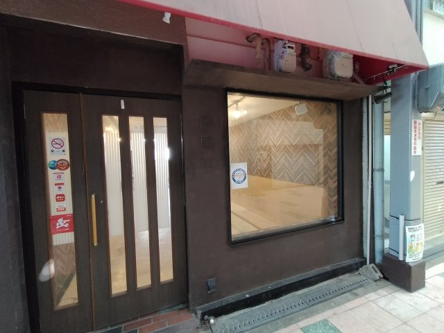 豊中市岡町の店舗事務所