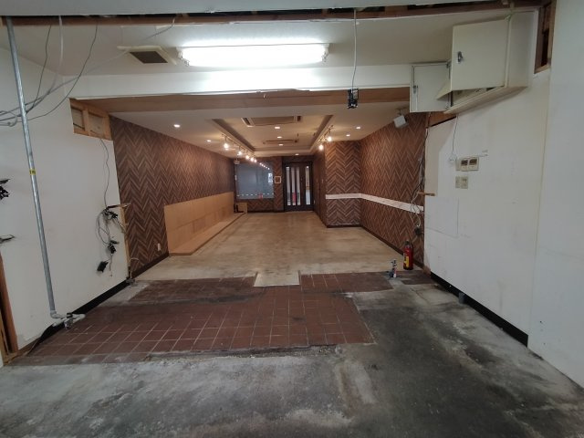 豊中市岡町の店舗事務所