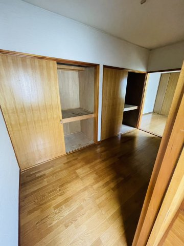 浜名区中瀬　中古戸建の洋室