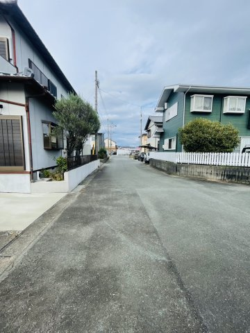 浜名区中瀬　中古戸建の駐車場
