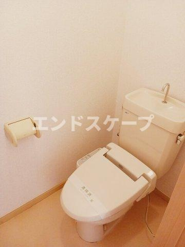 ファミール　エステートのトイレ|高崎、前橋のお部屋探しはエンドスケープまで！お客様の理想お聞かせ下さい♪
