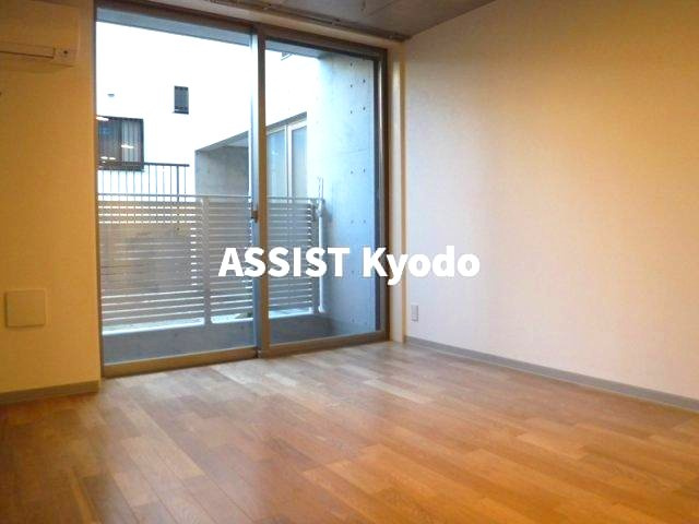 Anfini kyodo(アンフィニキョウドウ)の居間・リビング