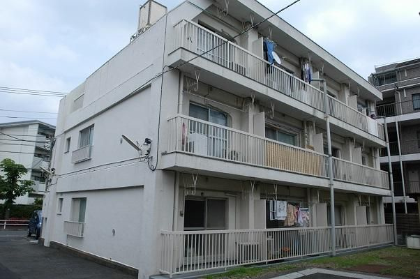 萩山コーポの外観