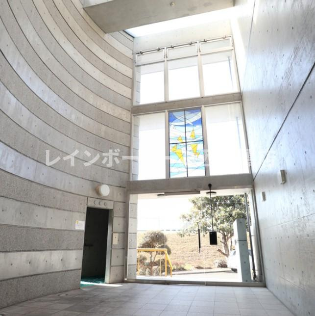葛飾区奥戸９丁目のアパートのエントランス