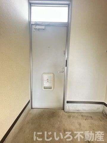 ハイツマーチⅡの玄関