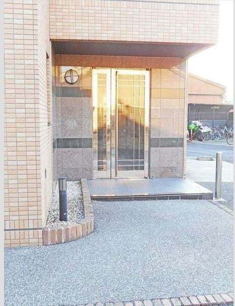 PLAGE　HIMUROのエントランス