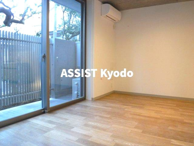 Anfini kyodo(アンフィニキョウドウ)の居間・リビング