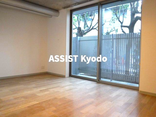 Anfini kyodo(アンフィニキョウドウ)の居間・リビング