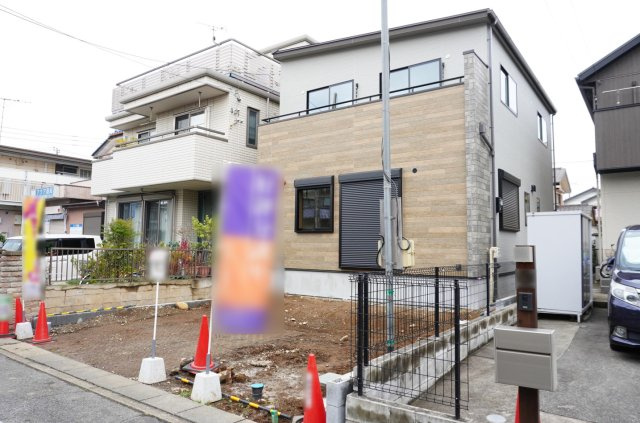 越谷市千間台西4丁目 新築分譲住宅