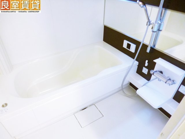 【浴室】 | カメリア　B棟