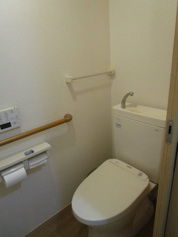 川口市上青木　中古マンションのトイレ