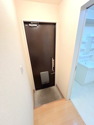 シャンプルの玄関