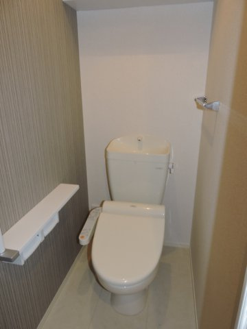 D-roomあずま町Bのトイレ
