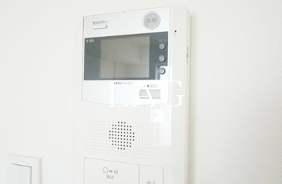 【設備】 | ラフィスタ練馬 | モニター付きインターホンです。