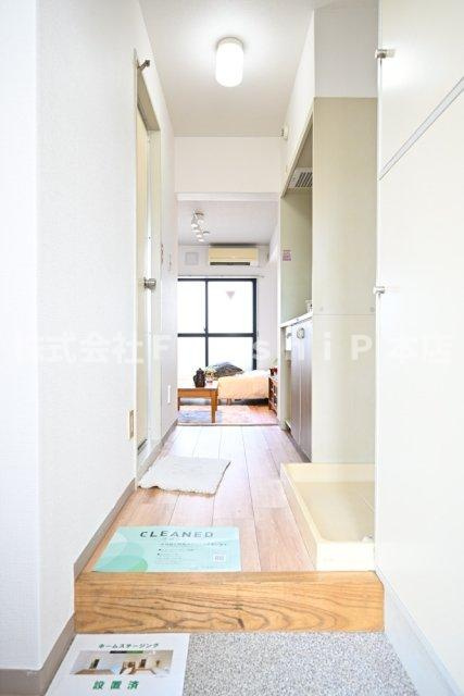 ワールドパレス永福町の玄関