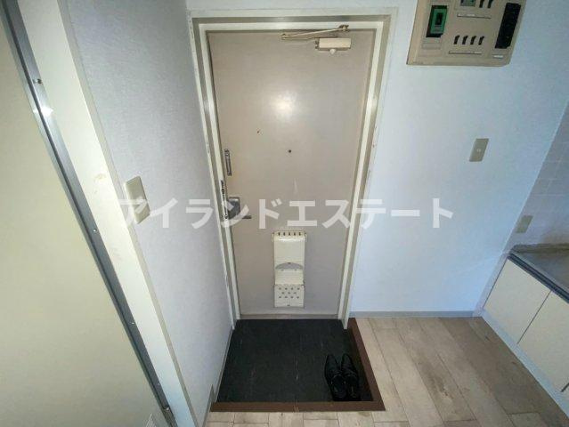 マンションメナハウス　駅近　高層階　防犯カメラの玄関