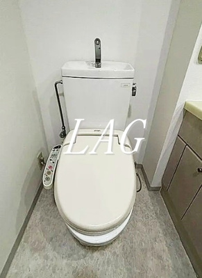 【トイレ】 | ルート四谷三丁目 | トイレです。