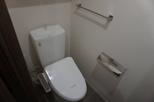 D-ROOM御厨中のトイレ